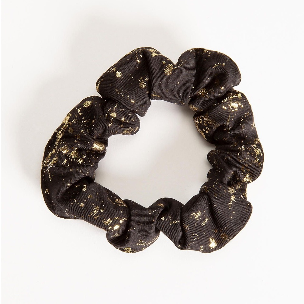 NEW Lululemon Ivivva Scrunchie